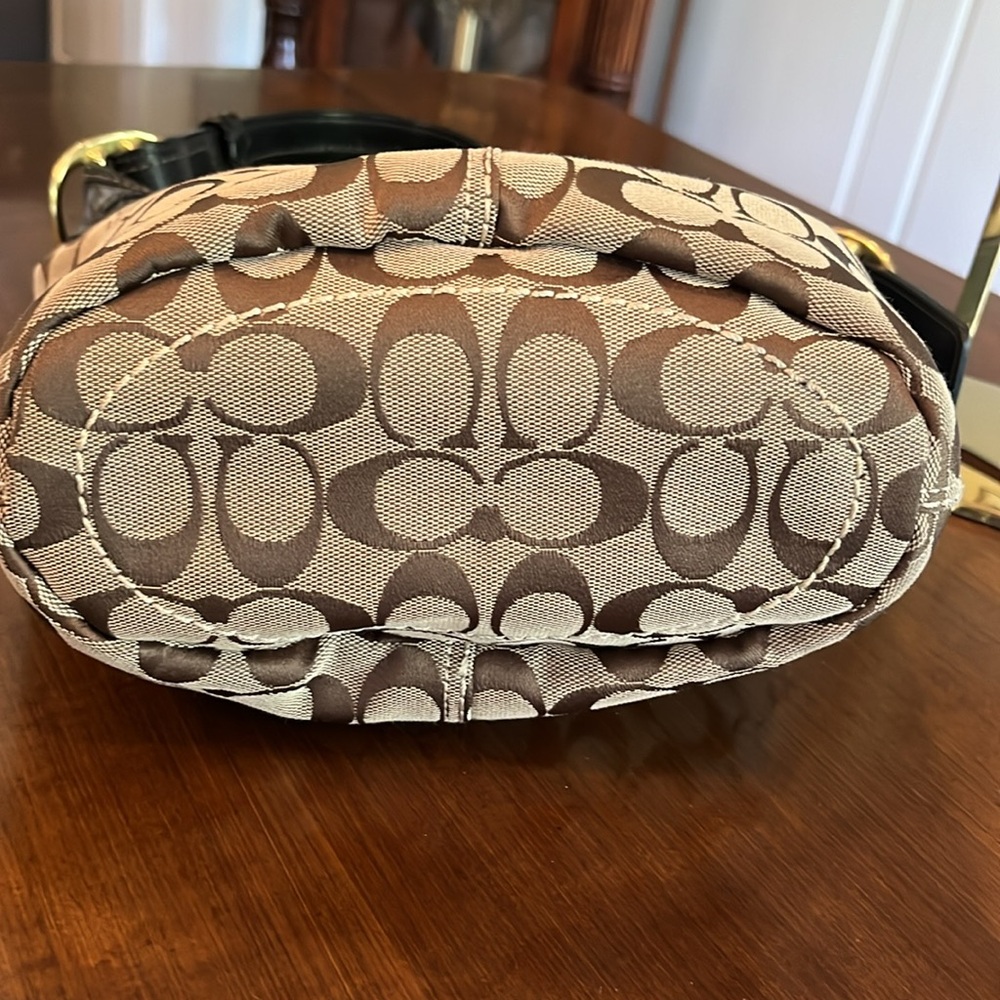 Coach Leatherware Hobo Bag - Picture 3 of 12